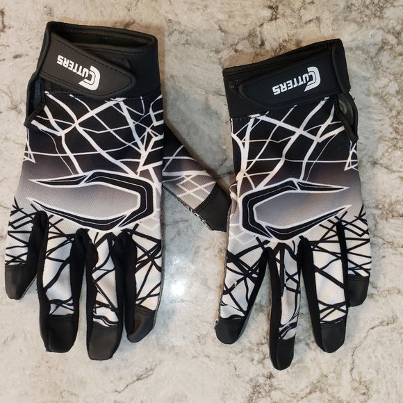 CUTTERS Game Day No Slip Football Receiver Gloves w/ High Tack Silicone Grip, L - Picture 1 of 7